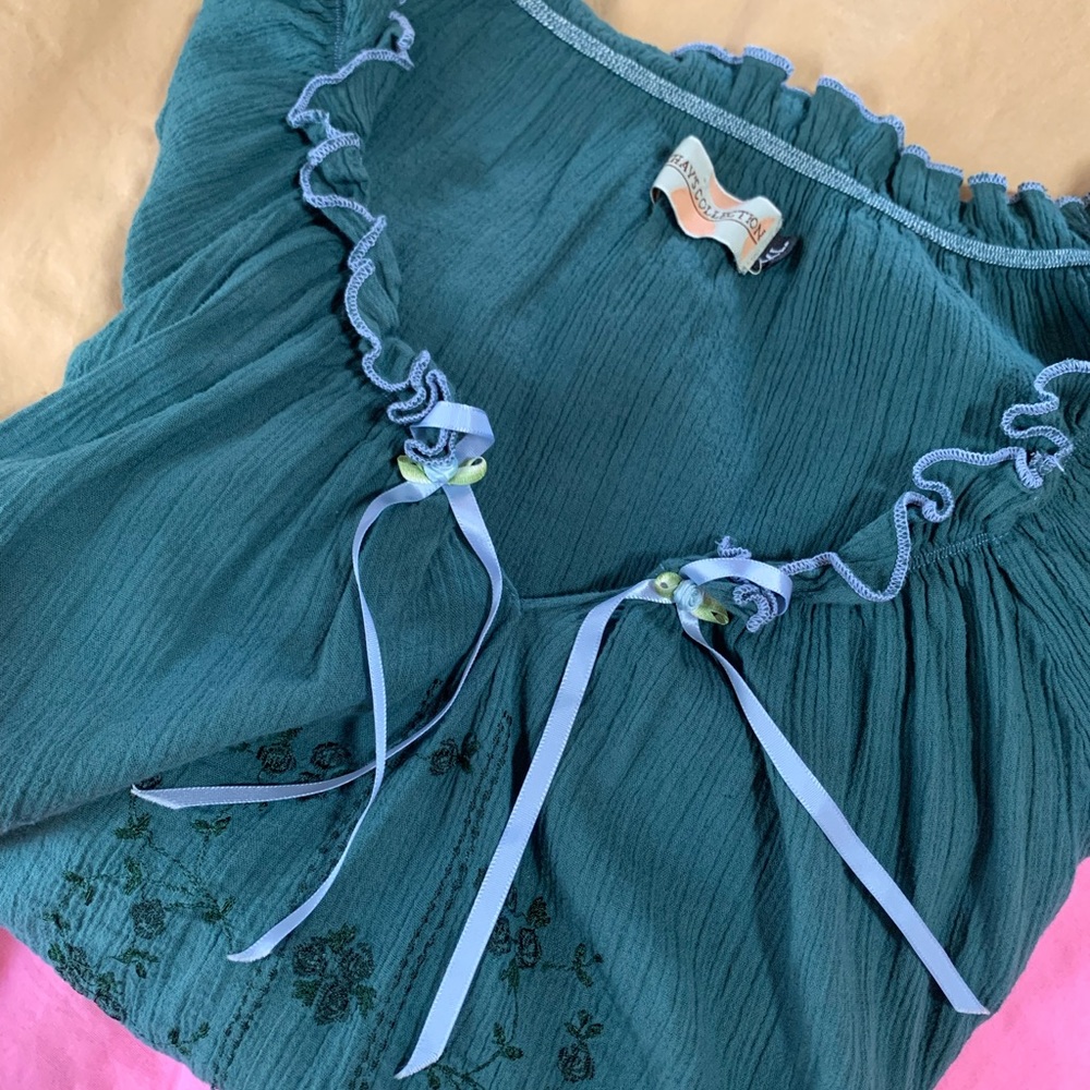 Vintage Renaissance off the Shoulder Blouse Emerald Green